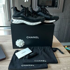 CHANEL 
Velvet Calfskin Mixed Fibers CC Sneakers 36 Black